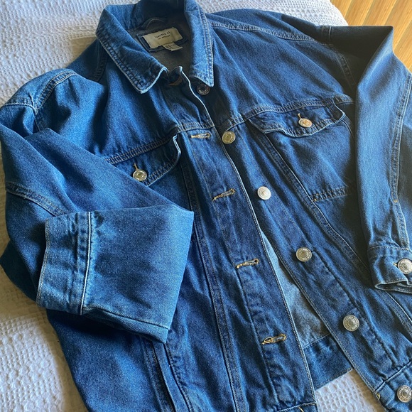 Forever 21 woman Jean jacket size M, new - Picture 3 of 5